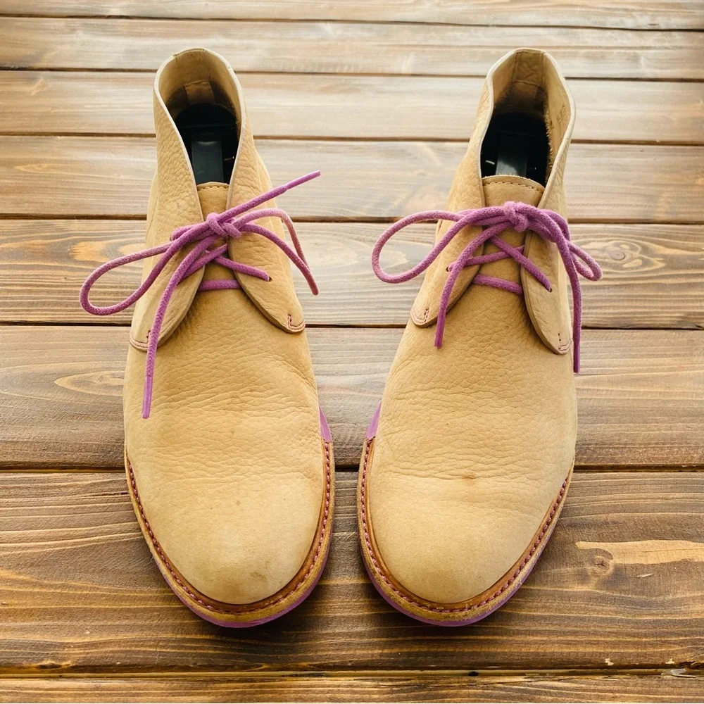 Cole Haan Lunagrand Tan Leather Chukka Ankle Boots‎ Orchid Purple Soles Size 6.5